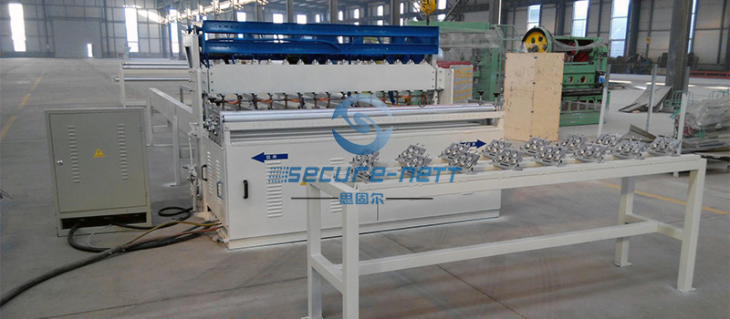 PLC Control Galvanized Poultry Wire Mesh Welding Machine