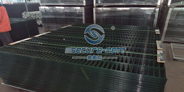 China Fully Auto Wire Mesh Fence Panel Welding Machine Exporter