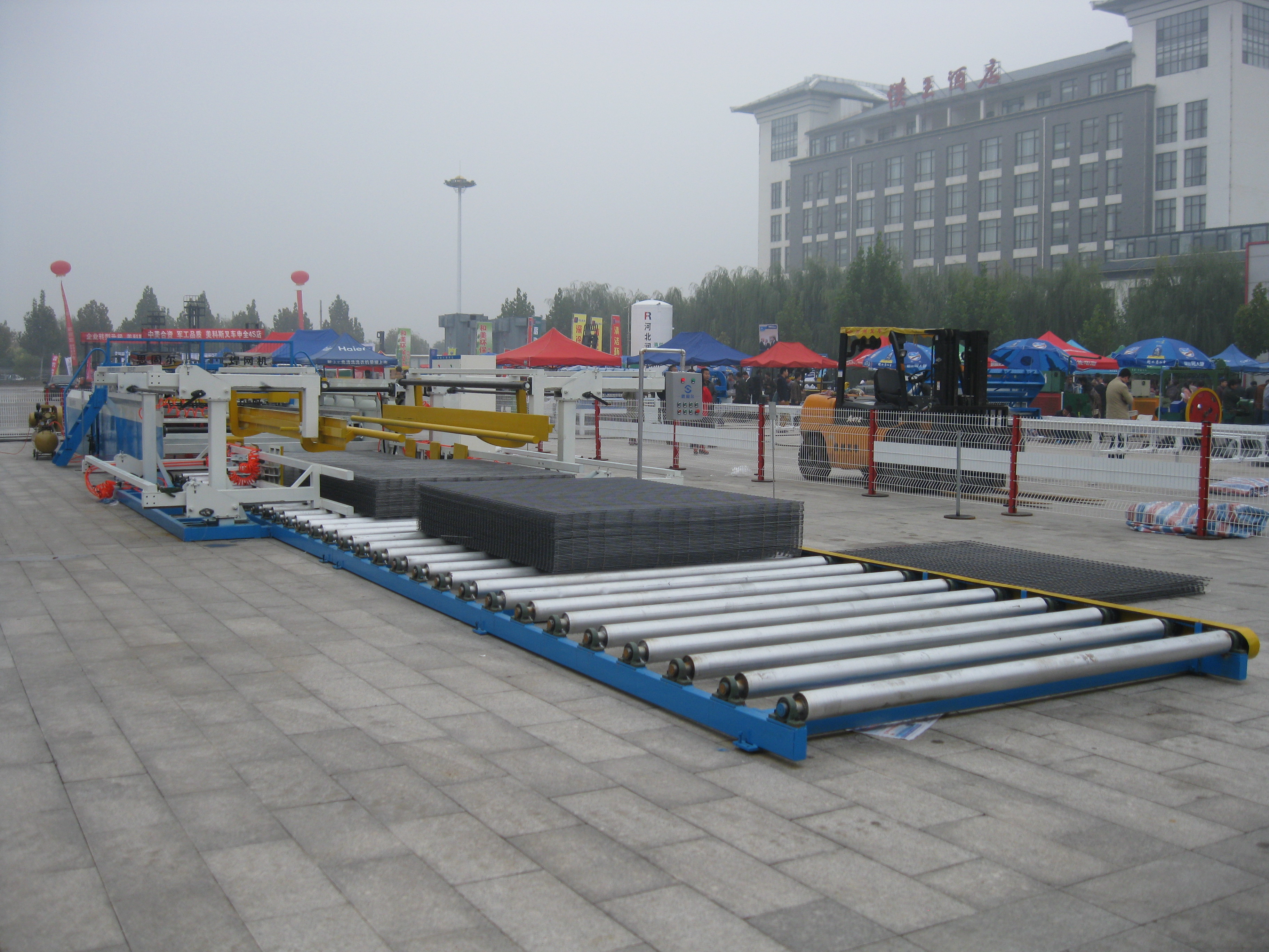 Automatic steel wire mesh welding machine Hebei Fence